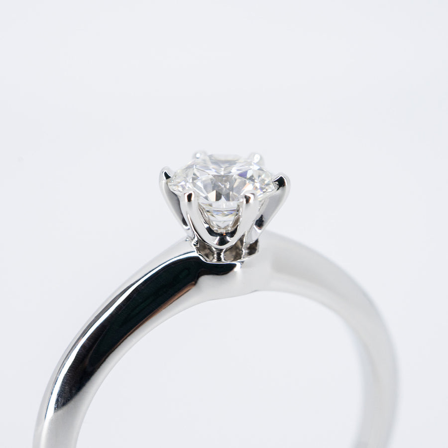 แหวน Tiffany & Co. The Tiffany Setting Solitaire Ring 0.58 ct. GVS1 Platinum950 Size 52# (Used) #vrti 0939