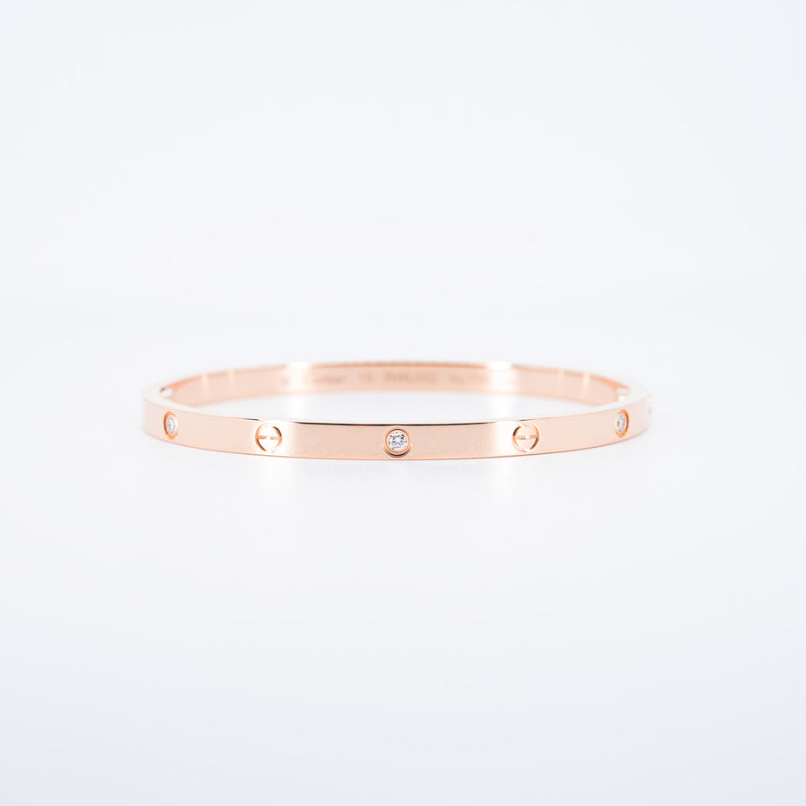 กำไลข้อมือ Cartier Love Bracelet, Small Model, 6 Diamonds 18K Rose Gold Size 15# (Used) #vrca 0943