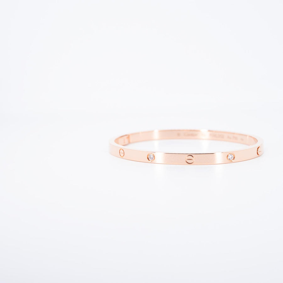 กำไลข้อมือ Cartier Love Bracelet, Small Model, 6 Diamonds 18K Rose Gold Size 15# (Used) #vrca 0943