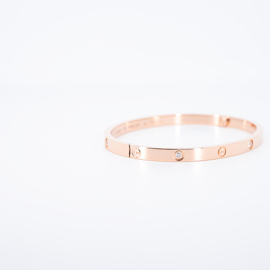 กำไลข้อมือ Cartier Love Bracelet, Small Model, 6 Diamonds 18K Rose Gold Size 15# (Used) #vrca 0943