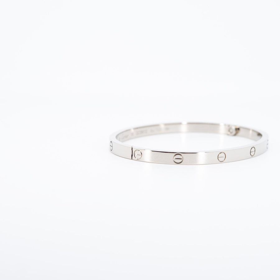 กำไลข้อมือ Cartier Love Bracelet, Small Model 18K White Gold Size 15# (Used) #vrcab 7351