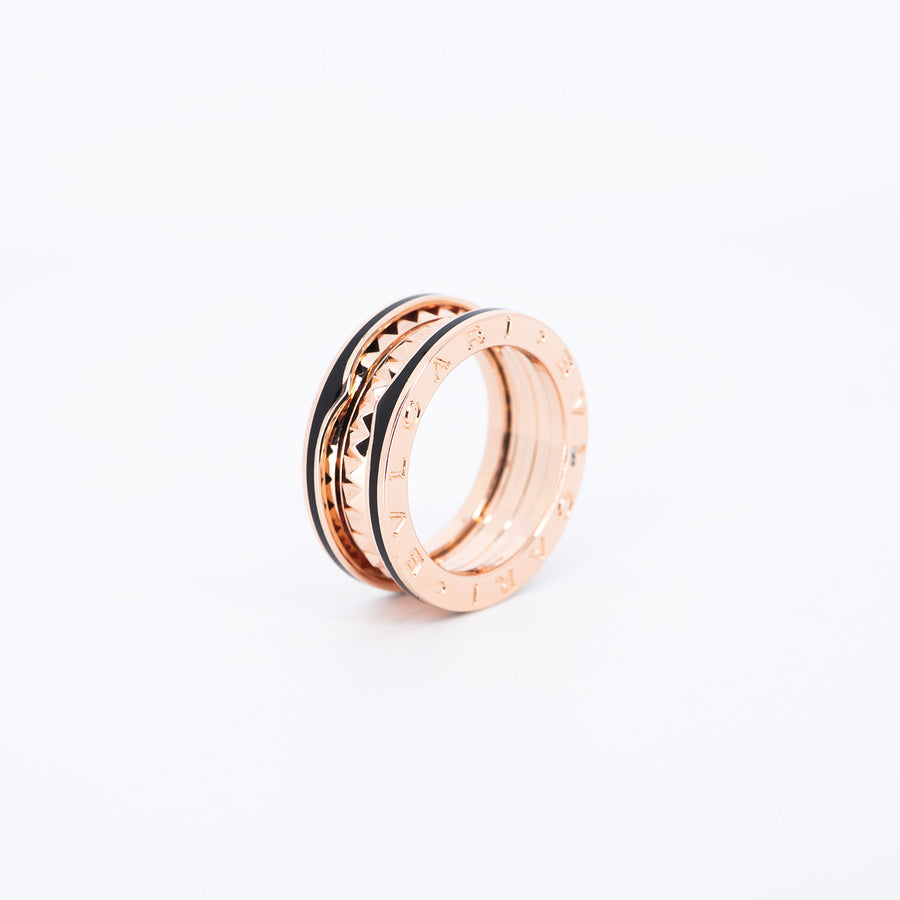 แหวน Bvlgari B.zero1 Rock two-band ring with studded spiral and black ceramic 18K Rose Gold (รอย) Size 53# (Used) #vrbvr 6924
