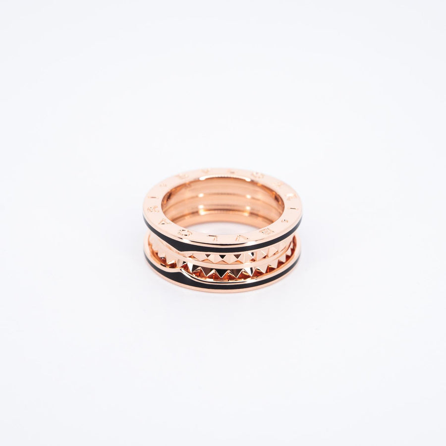 แหวน Bvlgari B.zero1 Rock two-band ring with studded spiral and black ceramic 18K Rose Gold (รอย) Size 55# (Used) #vrbvr 7075