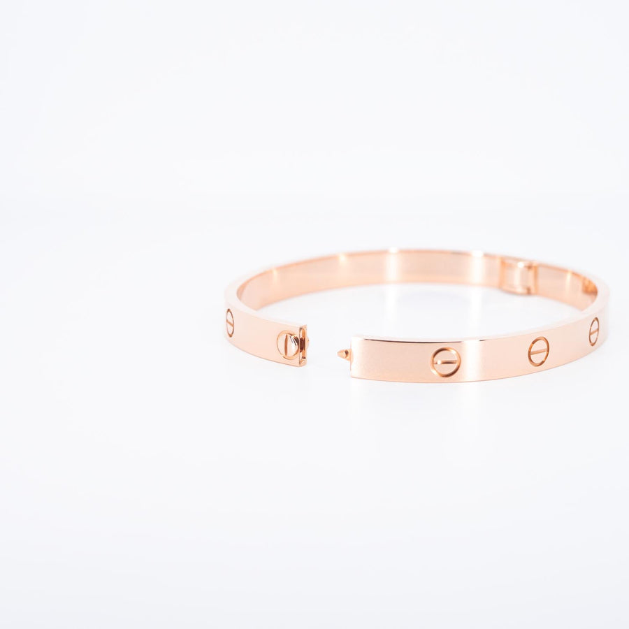 กำไลข้อมือ Cartier Love Bracelet 18K Rose Gold Size 18# (Used) #vrcab 7349