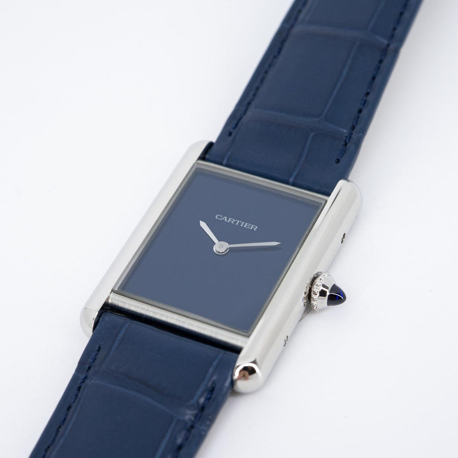 นาฬิกา Cartier Tank Must de Cartier, Large Model, Blue lacquer-effect dial, High autonomy Quartz Movoment, Steel , Leather (kept unused) Stainless Steel Size L# (Used) #vrcaw 7374
