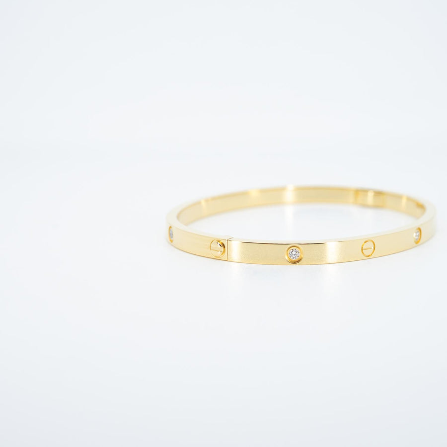 กำไลข้อมือ Cartier Love Bracelet, Small Model, 6 Diamonds 18K Yellow Gold Size 15# (Used) #vrcab 7370