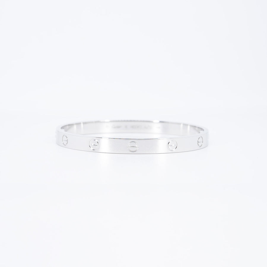 กำไลข้อมือ Cartier Love Bracelet 18K White Gold Size 18# (Used) #vrca 0950