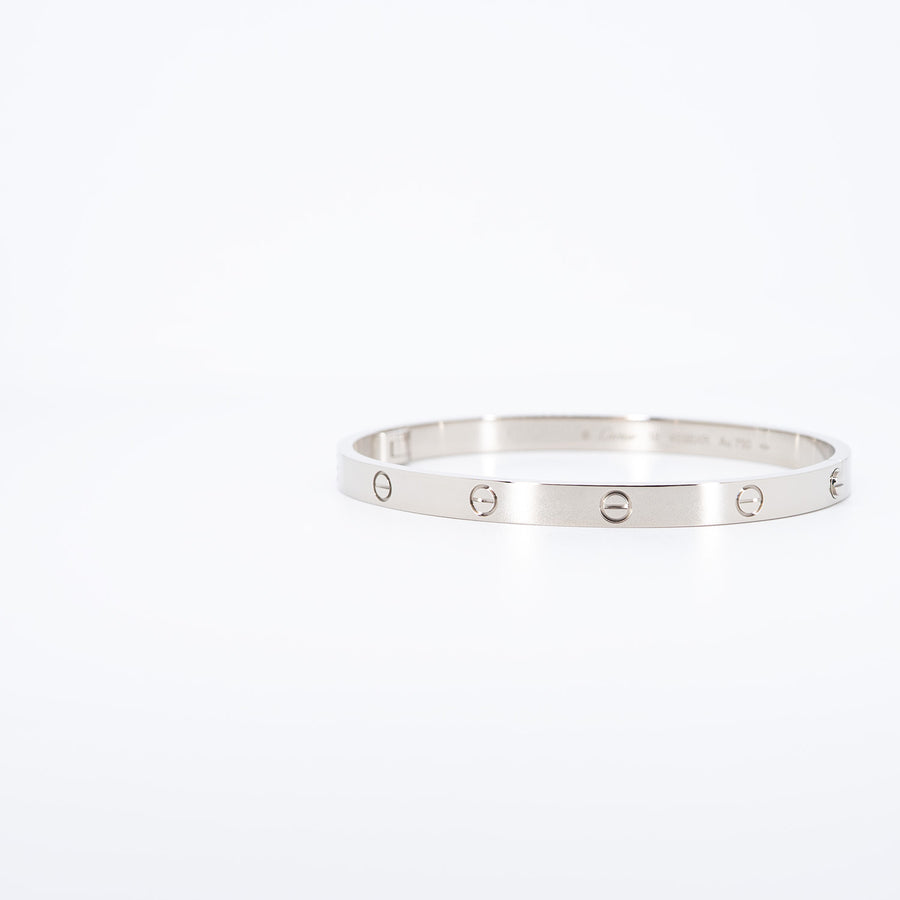 กำไลข้อมือ Cartier Love Bracelet, medium model 18K White Gold Size 18# (Used) #vrcab 7404