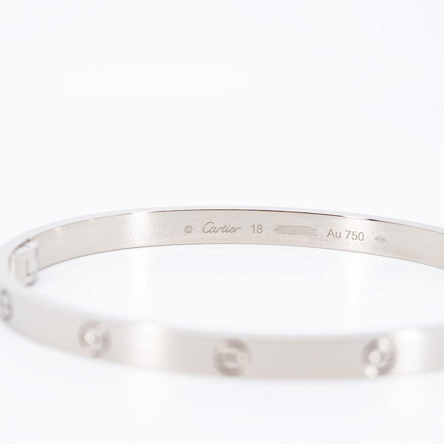 กำไลข้อมือ Cartier Love Bracelet, medium model 18K White Gold Size 18# (Used) #vrcab 7404