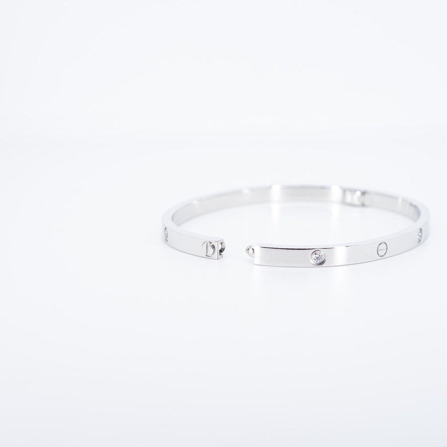 สร้อยคอ Cartier Love Bracelet รุ่นเล็ก 6 Diamonds 18K White Gold Size 16# (มือสอง) #vrcab 7407