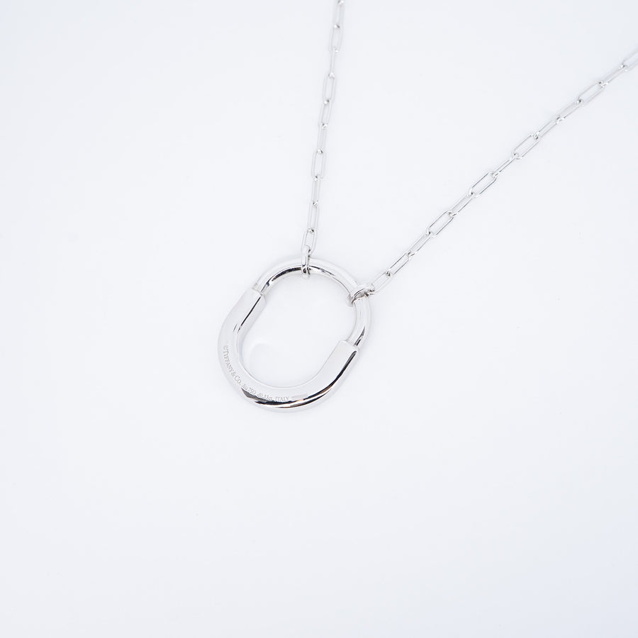 สร้อยและจี้ Tiffany &amp; Co. Tiffany Lock with Diamonds, Medium Model 18K White Gold Size 45cm.# (Used) #vrti 0960