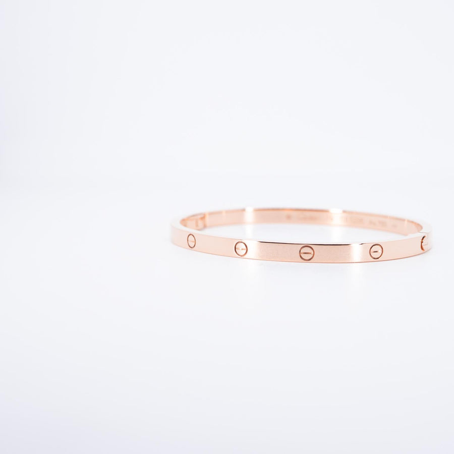 กำไลข้อมือ Cartier Love Bracelet, Small Model 18K Rose Gold Size 15# (Used) #vrcab 7438