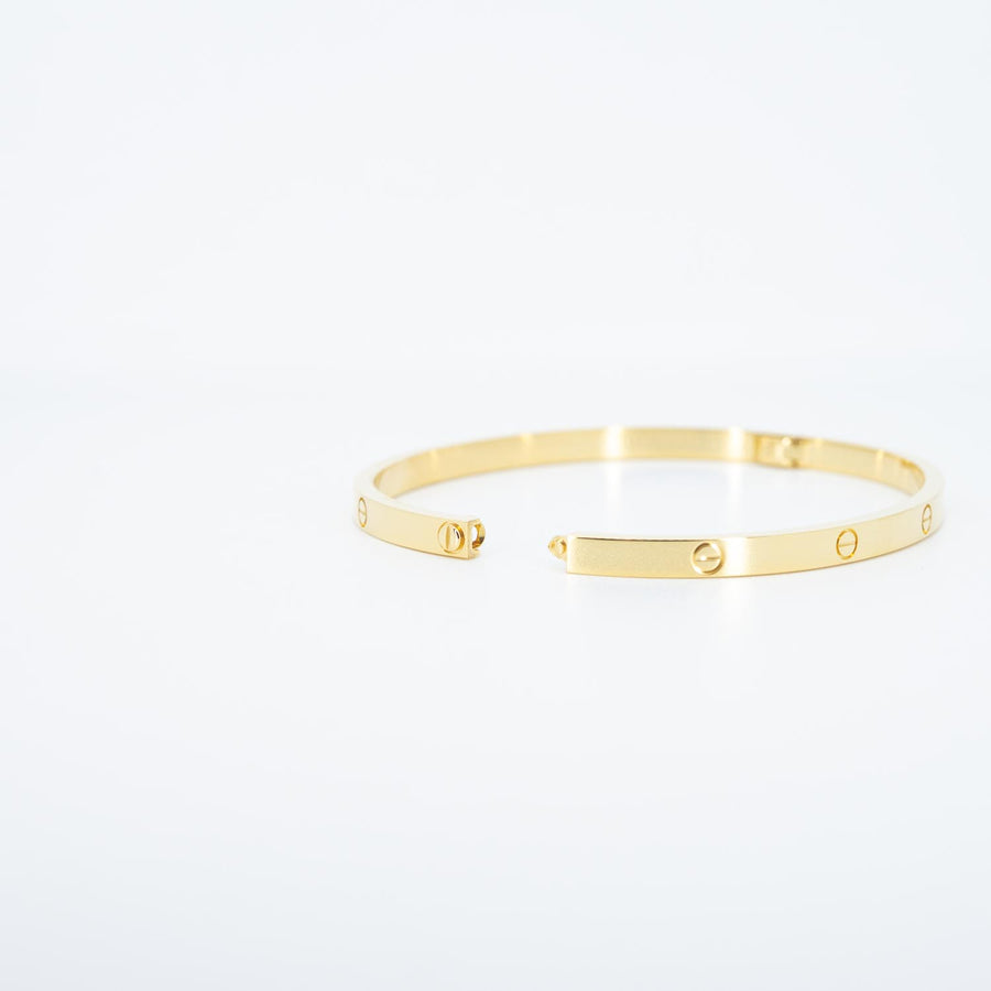 กำไลข้อมือ Cartier Love Bracelet, Small Model 18K Yellow Gold Size 17# (Used) #vrcab 7471