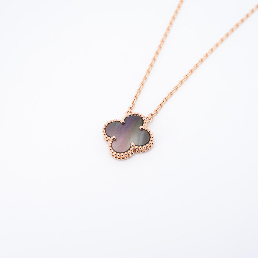 สร้อยและจี้ Van Cleef & Arpels Vintage Alhambra pendant, Mother-of-pearl 18K Rose Gold Size 36-40cm.# (Used) #vrvanl 7465