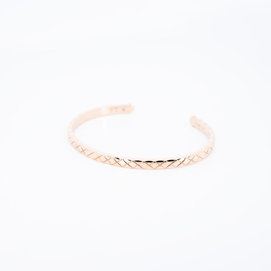 กำไลข้อมือ Chanel Coco Crush Cuff Bracelets Beige Gold Size S (16cm.)# (Used) #vrchb 7496