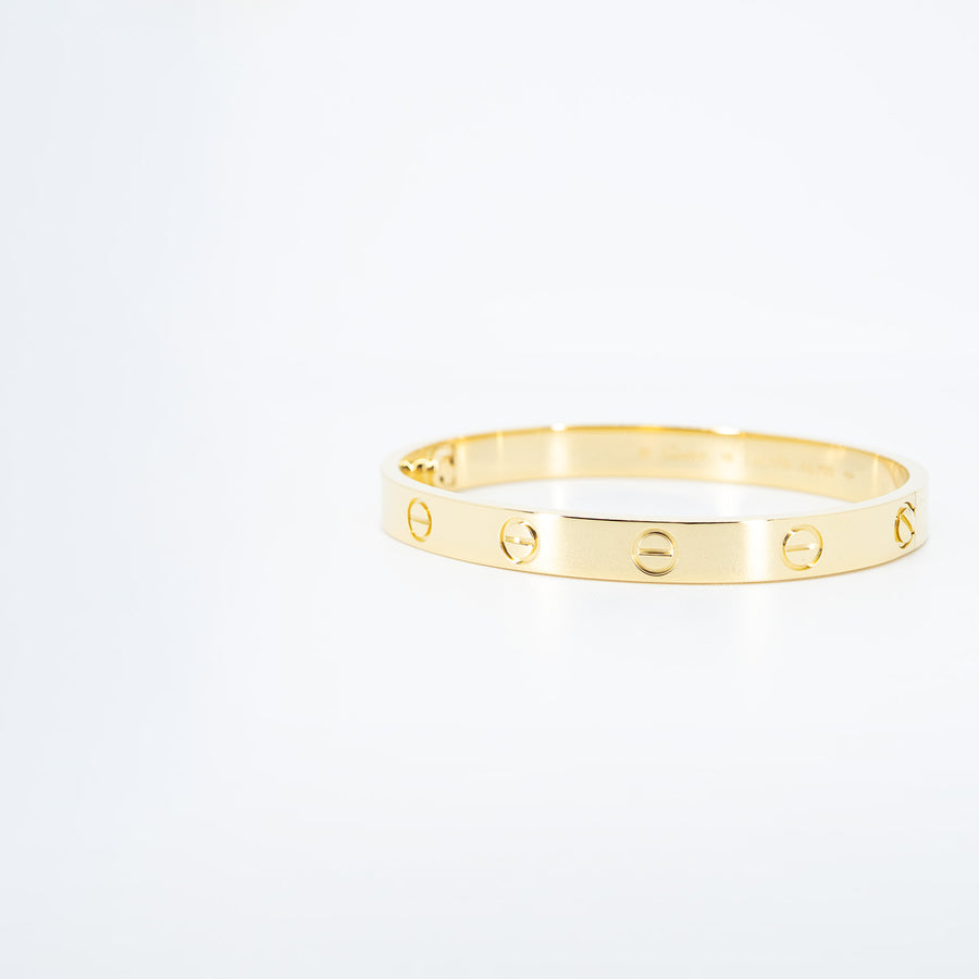 กำไลข้อมือ Cartier Love Bracelet 18K Yellow Gold Size 16# (Used) #vrca 0981