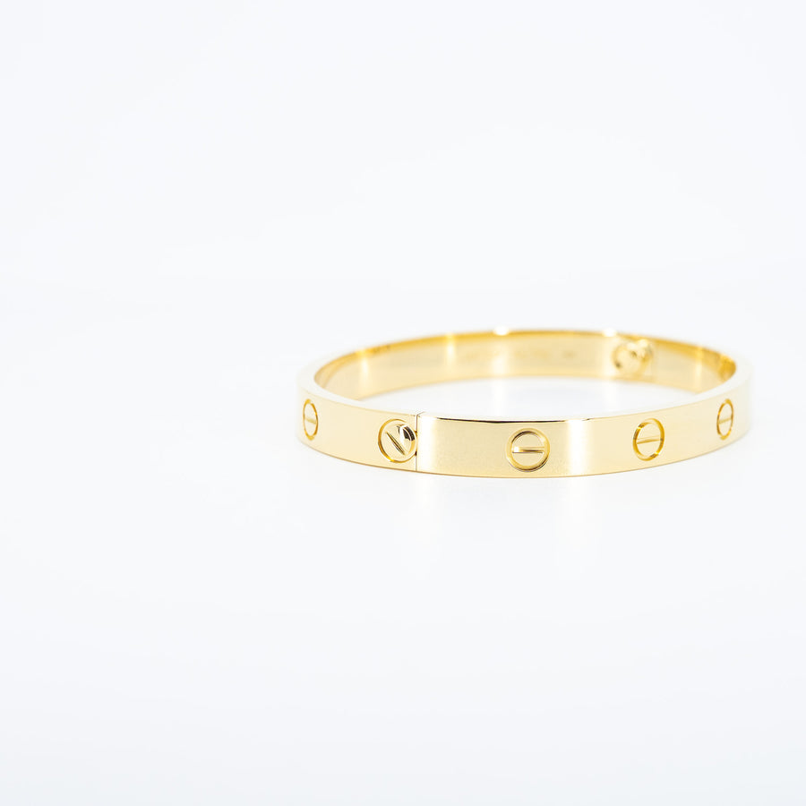 กำไลข้อมือ Cartier Love Bracelet 18K Yellow Gold Size 16# (Used) #vrca 0981
