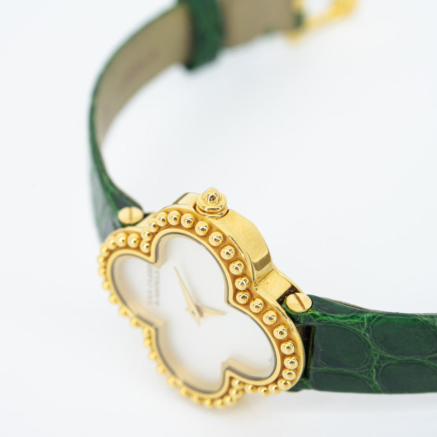 **hold k.aom**นาฬิกา Van Cleef & Arpels Alhambra Watch, Small Model, Mother-of-peal 18K Yellow Gold Size 26x26mm.# (Used) #vrvaw 7481