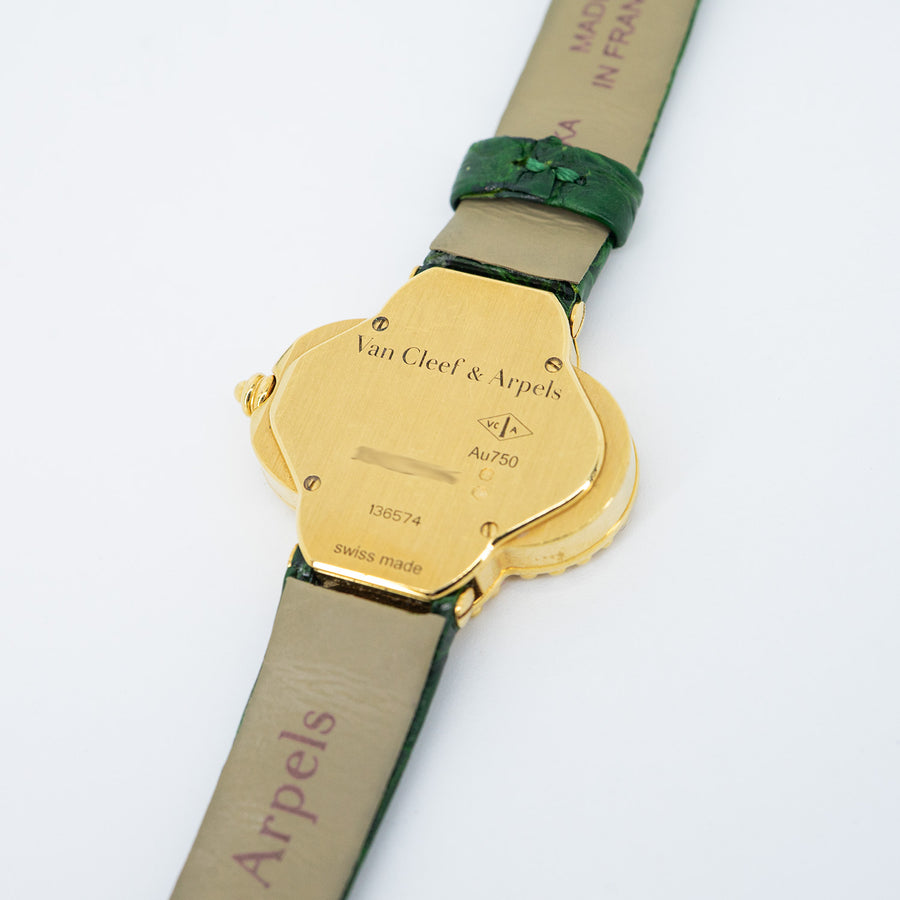 **hold k.aom**นาฬิกา Van Cleef & Arpels Alhambra Watch, Small Model, Mother-of-peal 18K Yellow Gold Size 26x26mm.# (Used) #vrvaw 7481