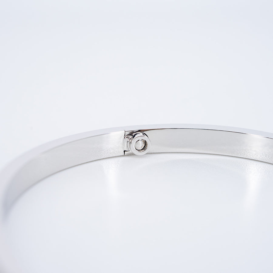 กำไล Cartier Love bracelet, small model, paved Diamond 18K White Gold Size 16# (Used) #vrcabHIT 7532