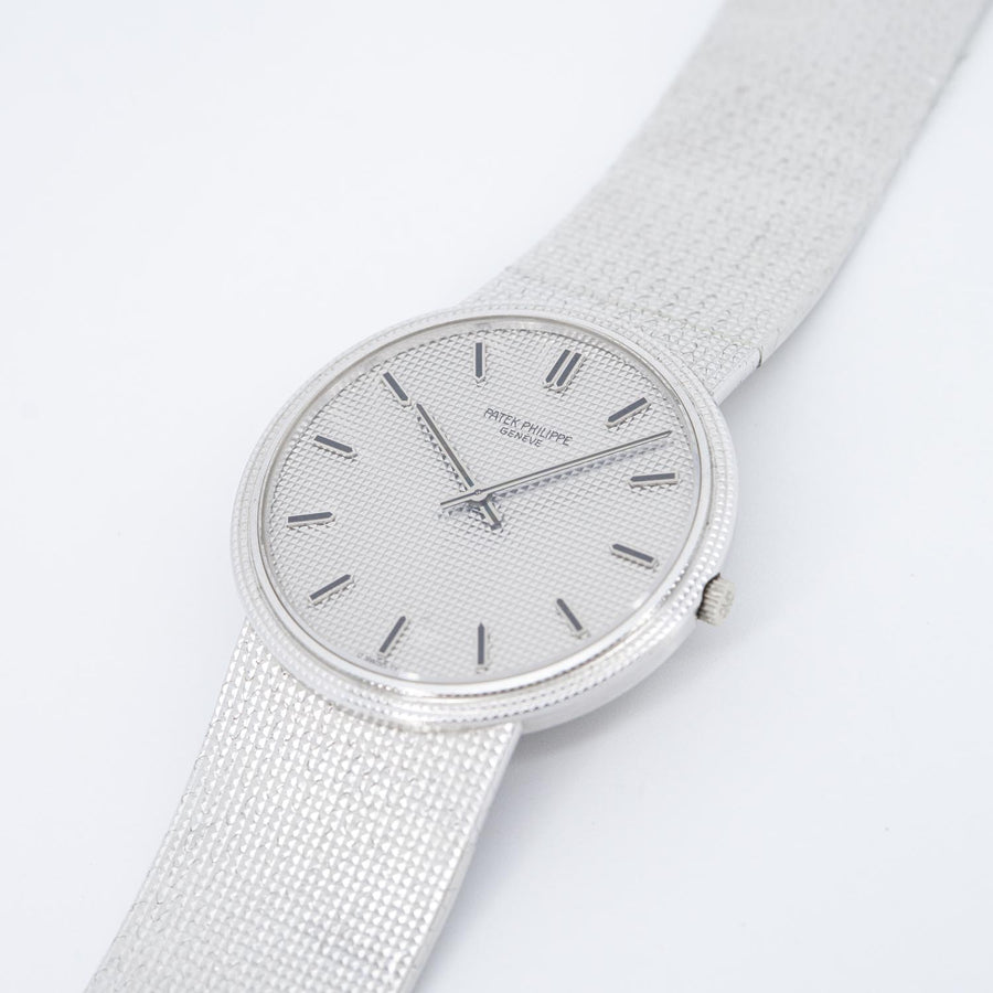 นาฬิกา Patek Philippe Patek Philippe Calatrava Ref.3611 18K White Gold Size 33mm.# (Used) #vrpa 0988