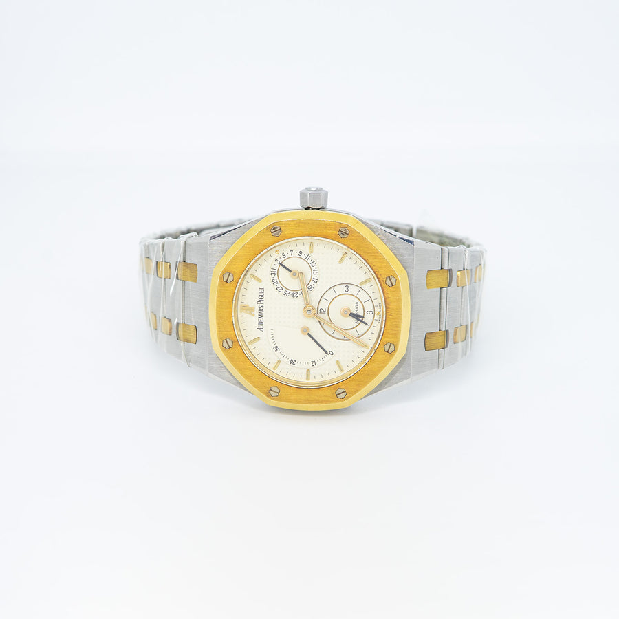 นาฬิกา Audemars Piguet Audemars Piguet (AP) Royal Oak Dual Time "Unpolished" หน้าปัดสีครีม สายเหล็กแท้ 2กษัตริย์ นาฬิกาปี1997 Automatic Yellow Gold&Stainless Steel Size 36mm.# (Used) #vrap 1004