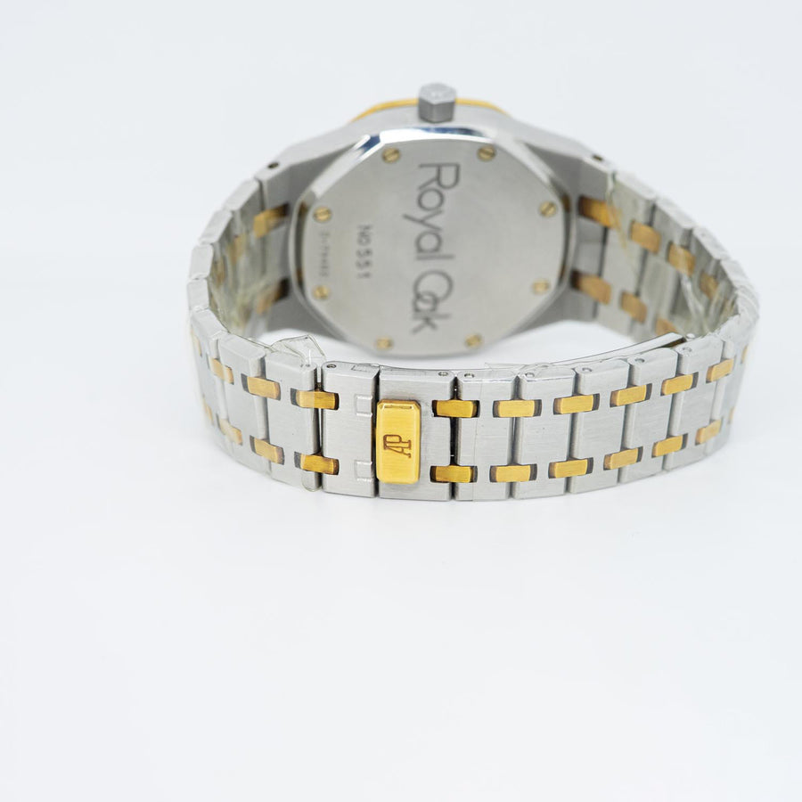 นาฬิกา Audemars Piguet Audemars Piguet (AP) Royal Oak Dual Time "Unpolished" หน้าปัดสีครีม สายเหล็กแท้ 2กษัตริย์ นาฬิกาปี1997 Automatic Yellow Gold&Stainless Steel Size 36mm.# (Used) #vrap 1004