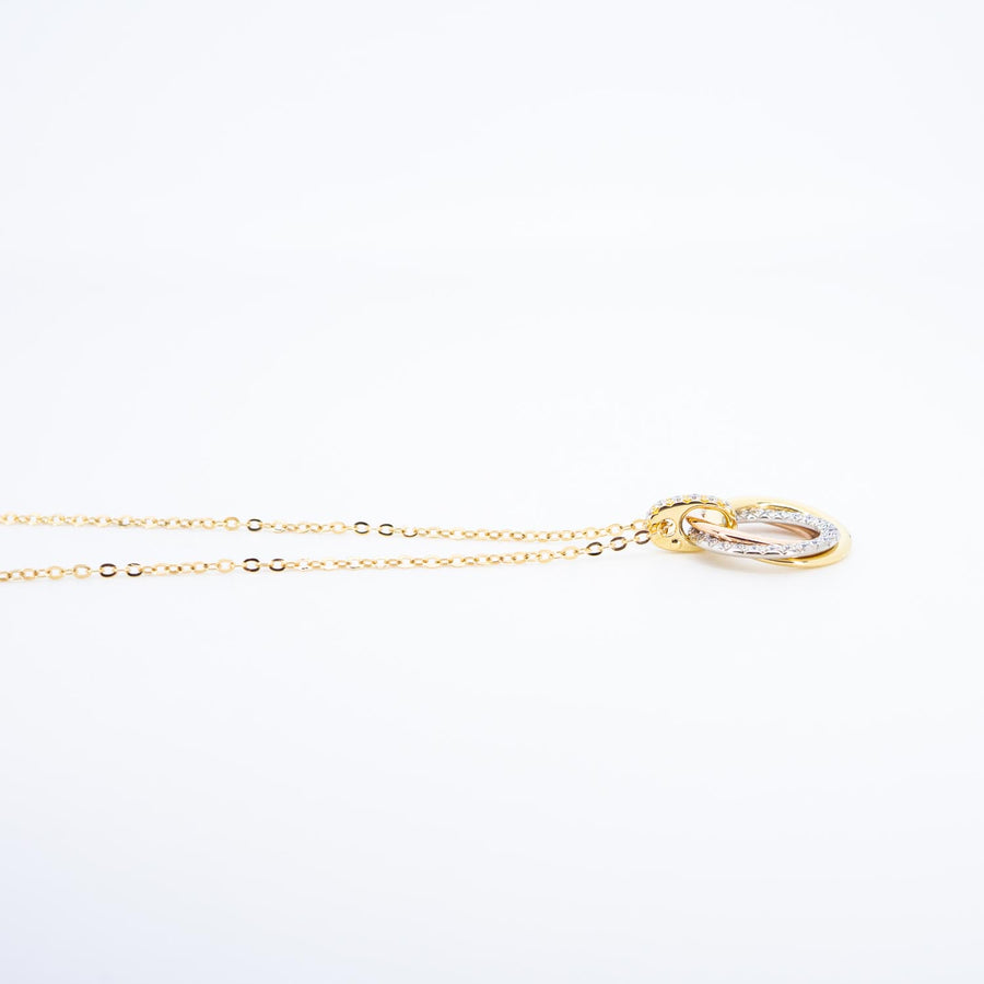 สร้อยและจี้ Cartier Trinity pendant, small model, half-paved 18K 3 Colors Size 38-42cm.# (Used) #vrcanlimt 7530