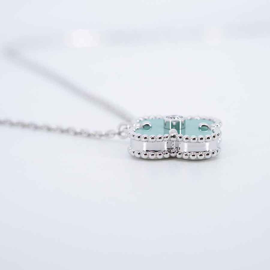 สร้อยและจี้ Van Cleef Arpels Alhambra Holiday Pendant Necklace