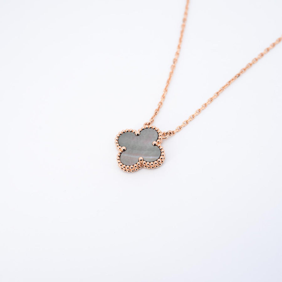 สร้อยและจี้ Van Cleef & Arpels Vintage Alhambra pendant with Mother-of-Pearl 18K Rose Gold Size 37-41.5cm.# (Used) #vrvanl 7565