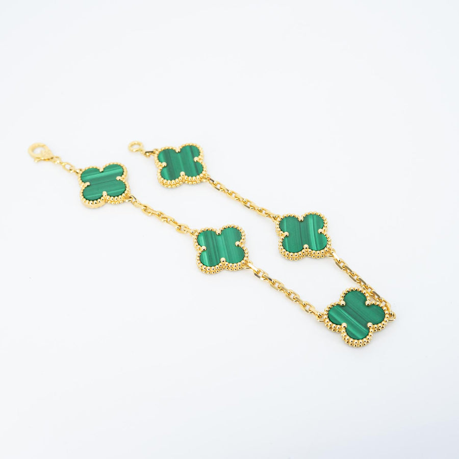 สร้อยข้อมือ Van Cleef & Arpels Vintage Alhambra Bracelet, 5 motifs, Malachite 18K Yellow Gold Size 18 cm.# (Used) #vrvab 7563