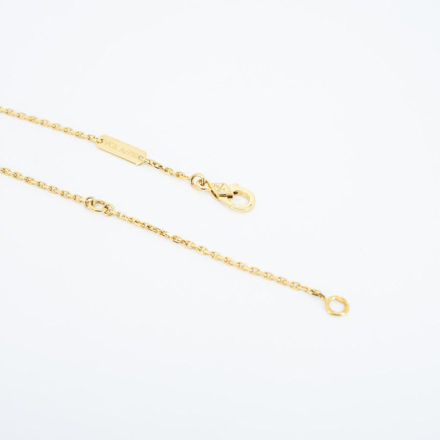 **Hold K.M**สร้อยและจี้ Van Cleef & Arpels Alhambra Holiday Pendant Necklace 2018 with Yellow Mother of Pearl and Diamonds 18K Yellow Gold Size 37-41.5cm.# (Used) #vrvanl 7569