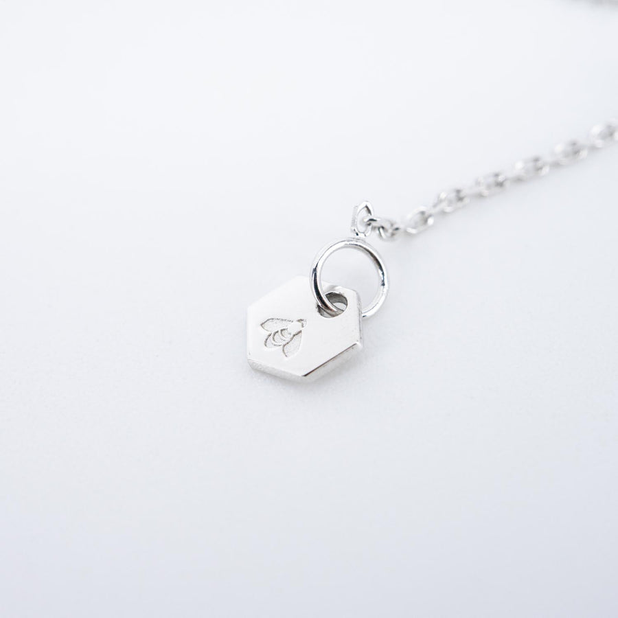 สร้อยและจี้ Chaumet Bee De Chaumet Small Model Pendant, Diamonds 18K White Gold Size 38/40/42cm.# (Used) #vrchaunlimt 7557