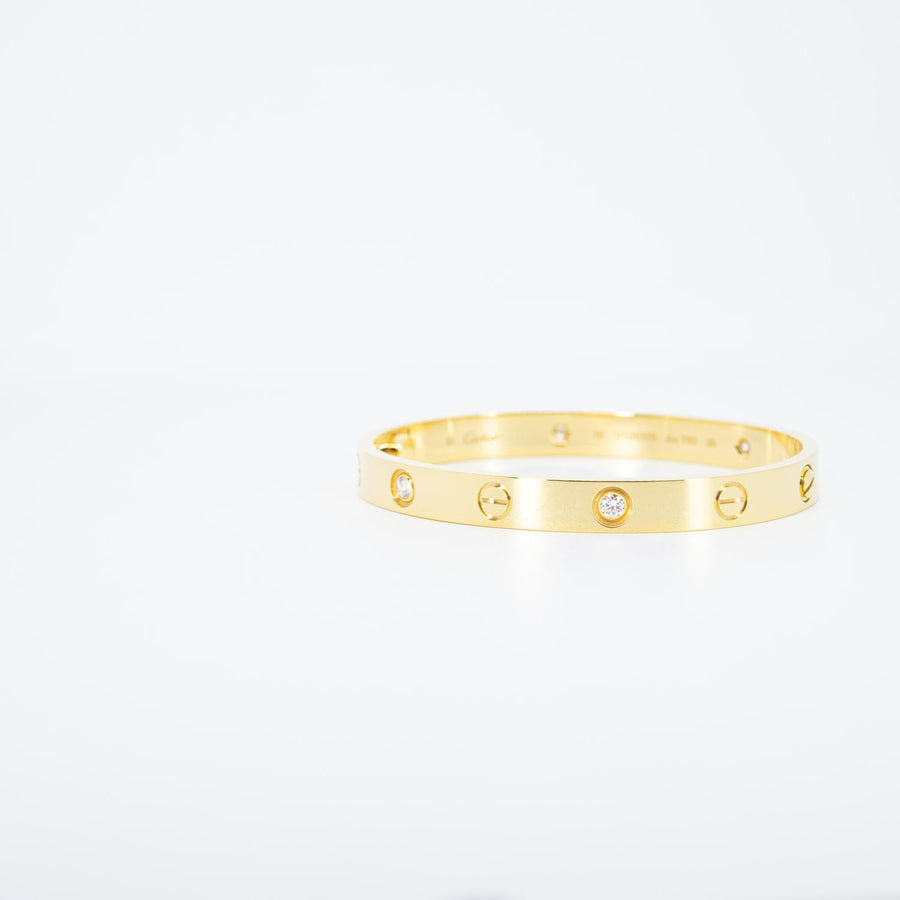 กำไลข้อมือ Cartier Love Bracelet, 4 diamonds 18K Yellow Gold Size 16# (Used) #vrca 1006
