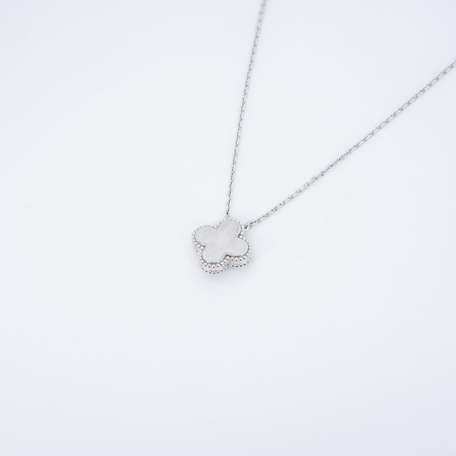 สร้อยและจี้ Van Cleef & Arpels Alhambra Holiday Pendant Necklace 2022 with Green Celadon and Diamonds 18K White Gold Size 37/41.5cm.# (Used) #vrvanl 7575