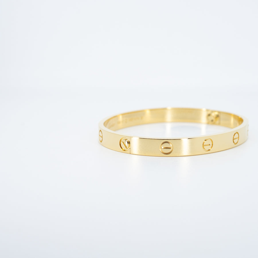 กำไลข้อมือ Cartier Love Bracelet 18K Yellow Gold Size 17# (Used) #vrca 1029