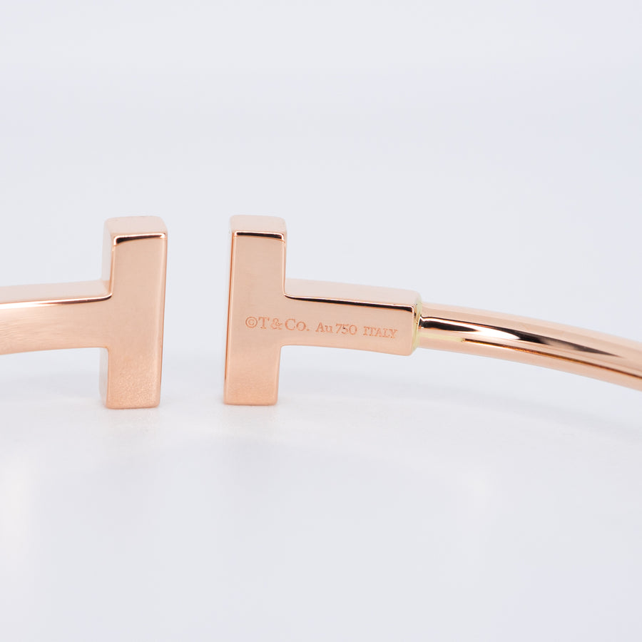 กำไลข้อมือ Tiffany & Co. Tiffany T Wire with Diamond Bracelet 18K Rose Gold Size M# (Used) #vrti 1038