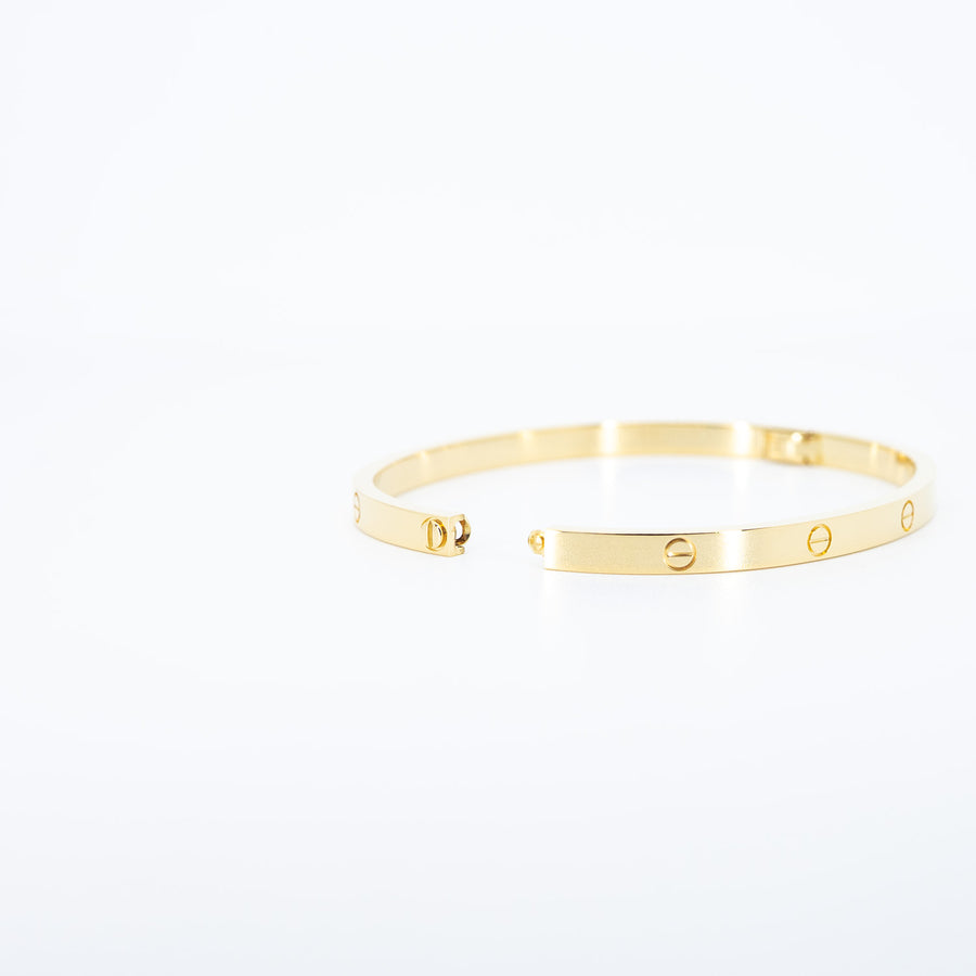 กำไลข้อมือ Cartier Love Bracelet, Small Model 18K Yellow Gold Size 16# (Used) #vrcab 7609