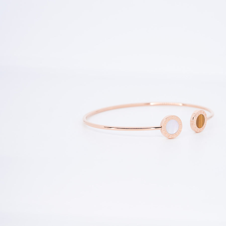 กำไลข้อมือ Bvlgari Bvlgari Wire Bracelet set with mother of pearl and Tiger's eye elements 18K Rose Gold Size M# (Used) #vrbvbimt 7628