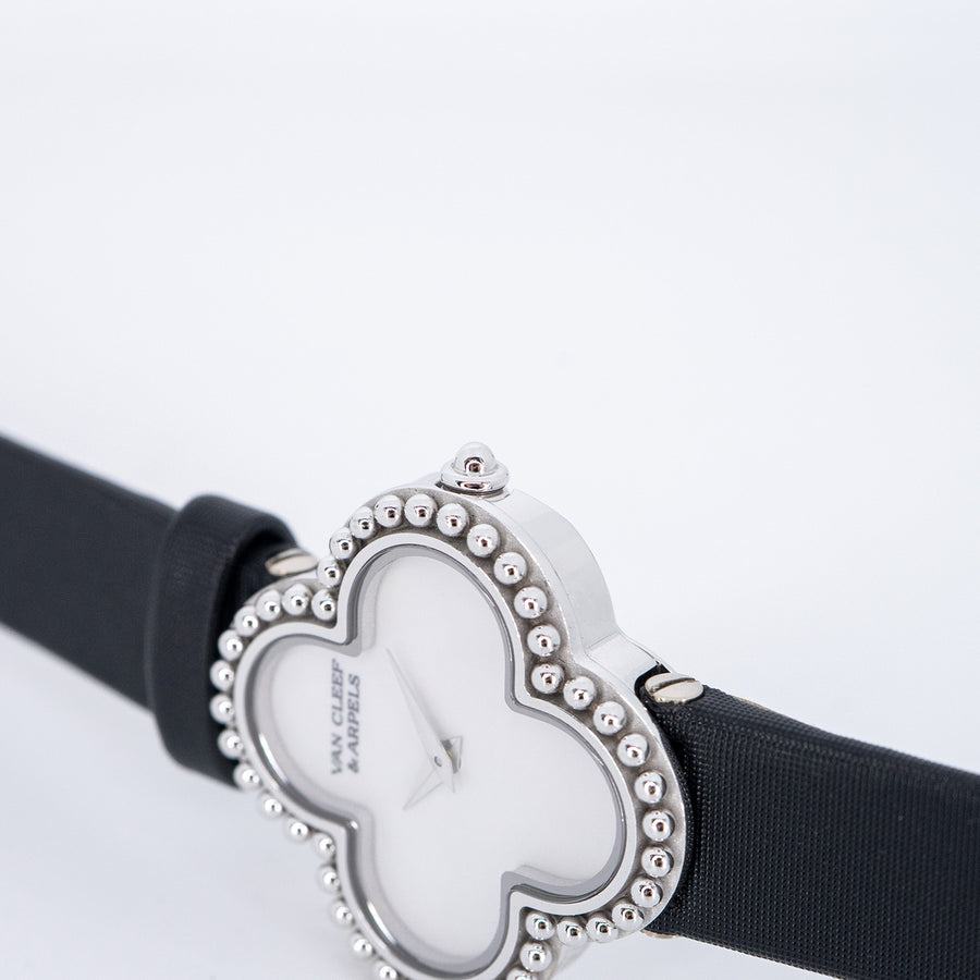 **Hold K.M**นาฬิกา Van Cleef & Arpels Alhambra watch, small model, Mother-of-pearl 18K White Gold (Used) #vrvaw 7621