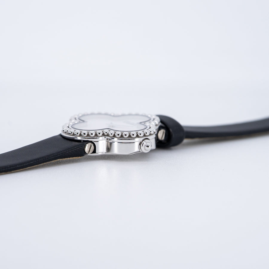 **Hold K.M**นาฬิกา Van Cleef & Arpels Alhambra watch, small model, Mother-of-pearl 18K White Gold (Used) #vrvaw 7621