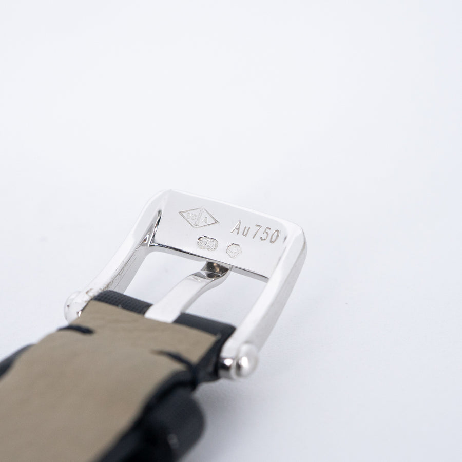 **Hold K.M**นาฬิกา Van Cleef & Arpels Alhambra watch, small model, Mother-of-pearl 18K White Gold (Used) #vrvaw 7621