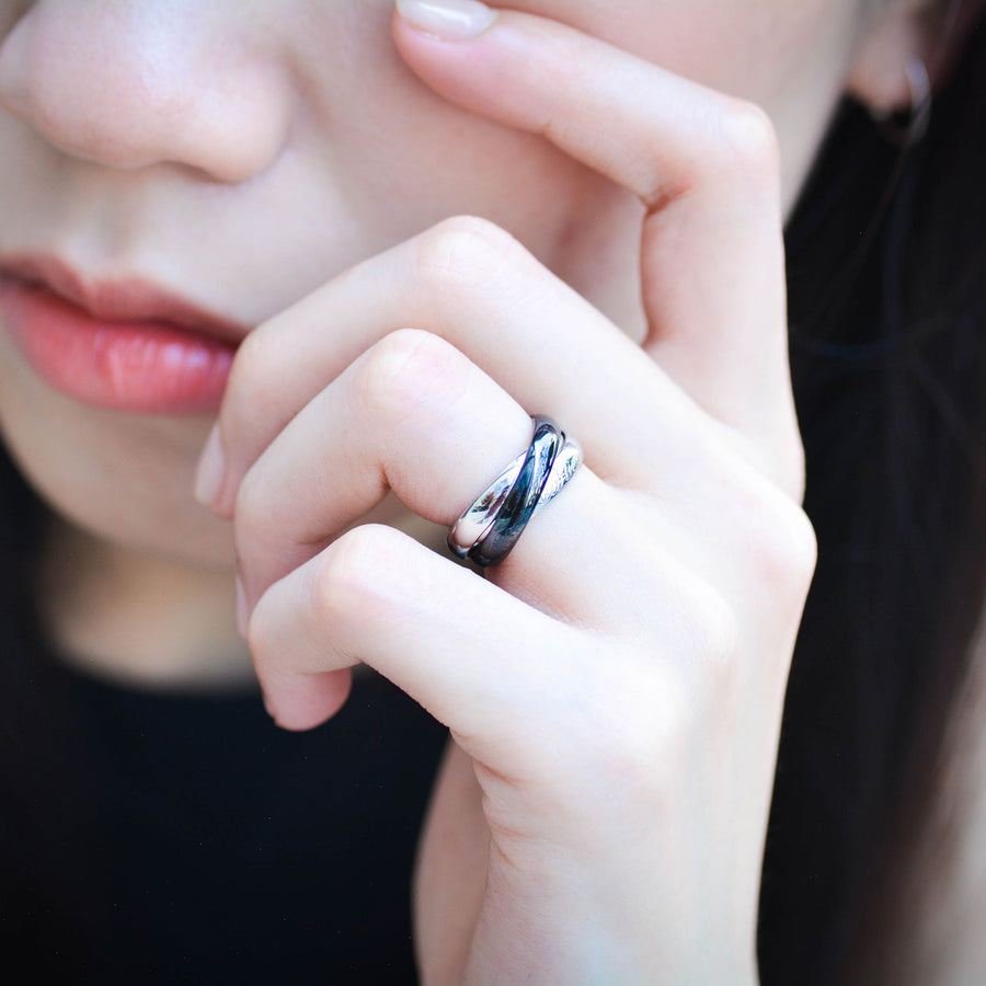 แหวน Cartier Trinity ring, ceramic, classic model 18K White Gold Size 56# (Used) #vrcarimt 7333