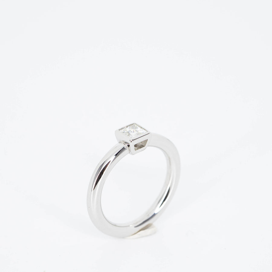 แหวน Tiffany & Co. Princess Cut Bezel Set Ring Platinum950 with 0.28ct H VS1 Size 47# (Used) #vrtiim 3802