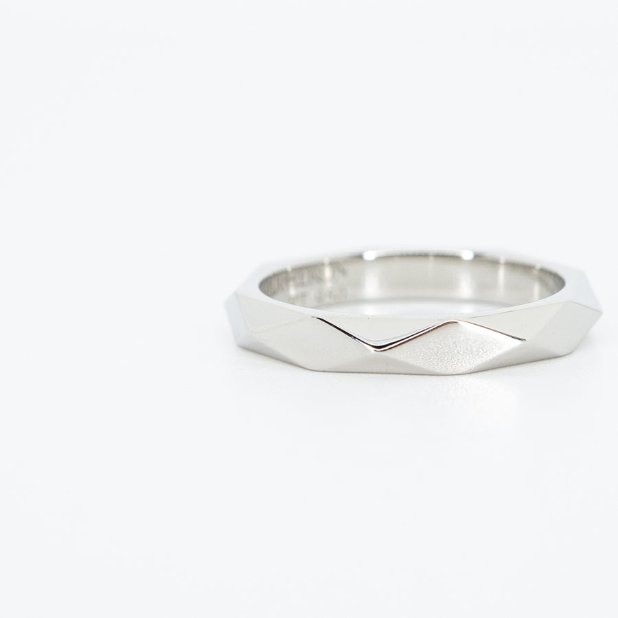 แหวน Boucheron Facette Band Platinum950 Size 47# (Used) #vrboim 2675