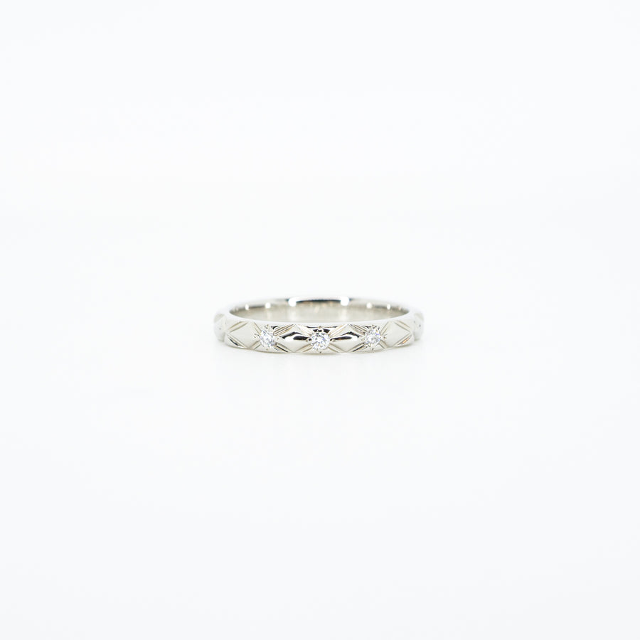 แหวน Chanel Matelasse ring with 3Diamonds Platinum950 Size 47# (Used) #vrchim 2413